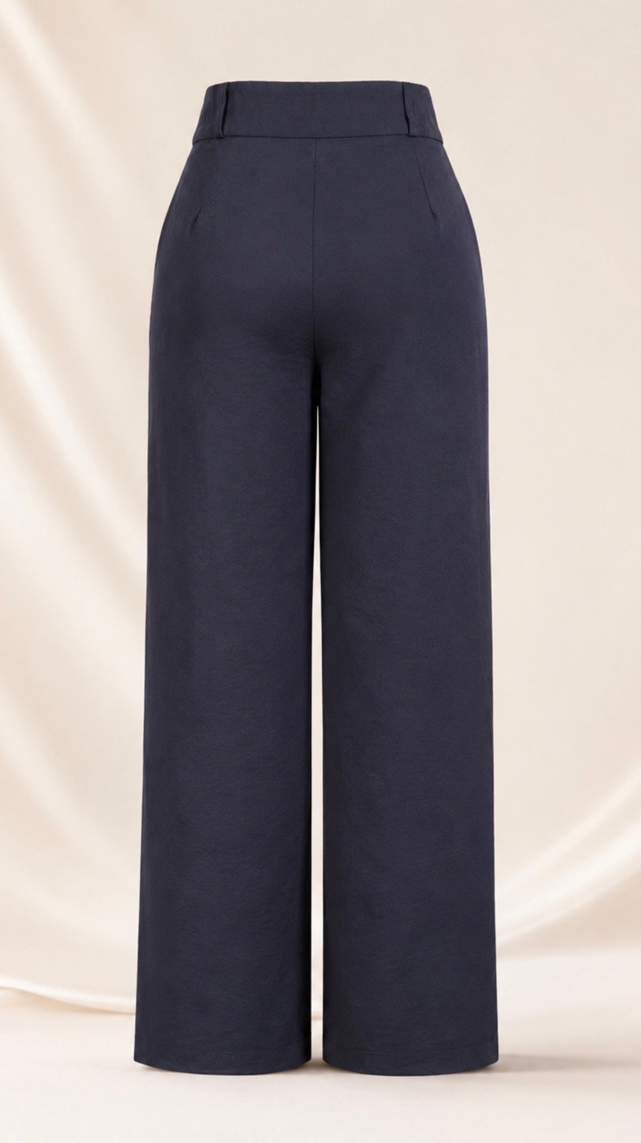 Calça Dois Botões Crepe Airflow - Image 2